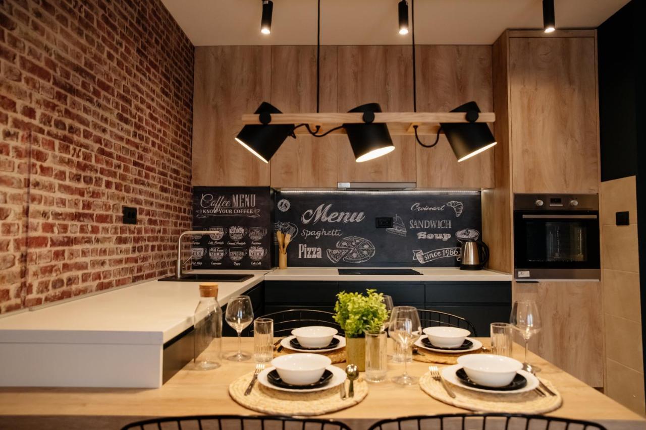 Comfortable Apartment At City Quart ポドゴリツァ エクステリア 写真
